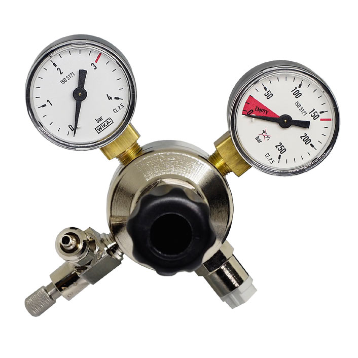 co2-druckminderer-y-modell-aqua-light Aqua-Light CO2 Druckminderer Y-Modell | 2 Manometer und Dosierventil